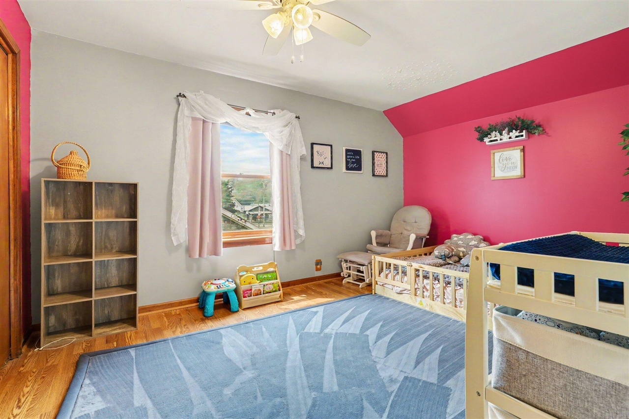 42 E Waterloo Street Property Photo 18