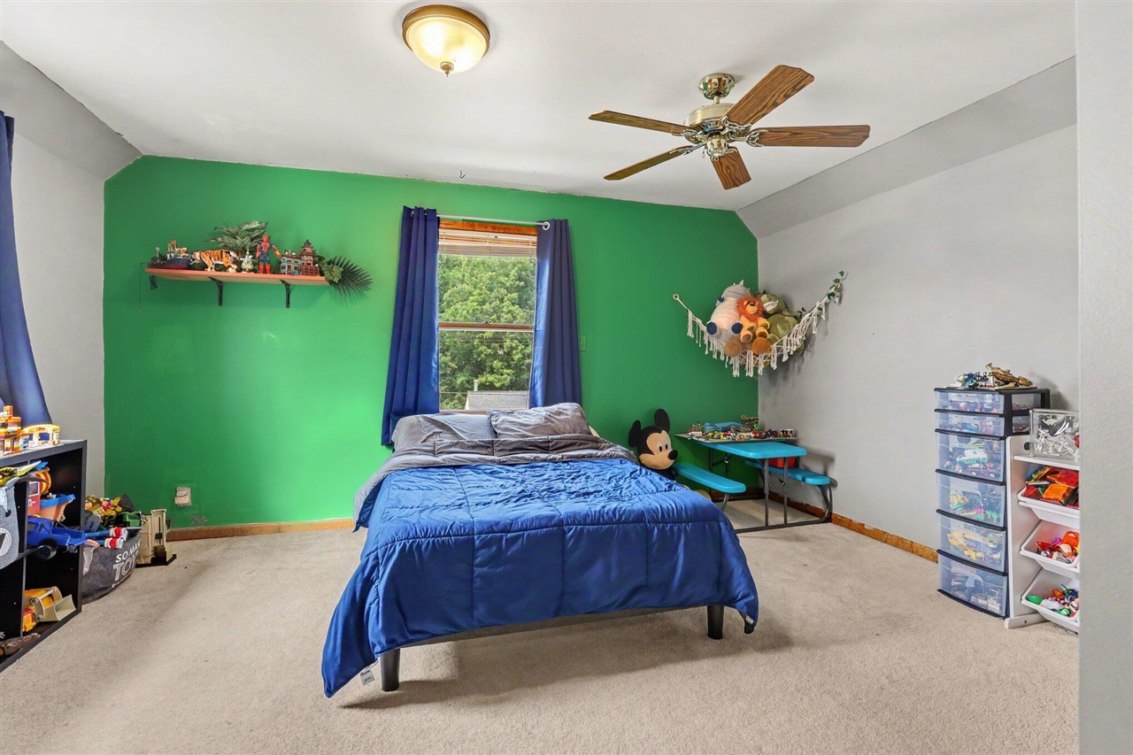 42 E Waterloo Street Property Photo 19