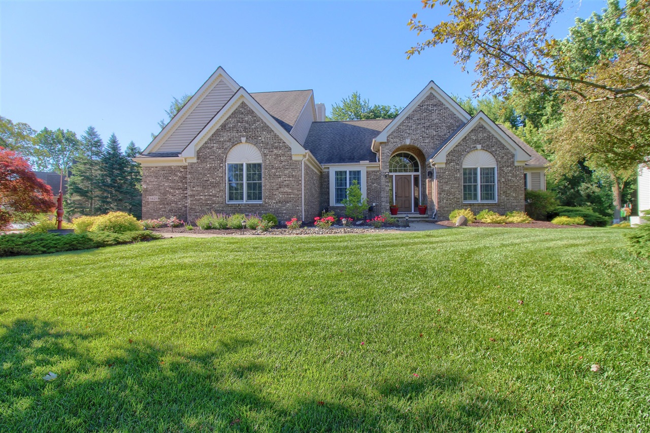1421 W Greenfield Court Property Photo 1