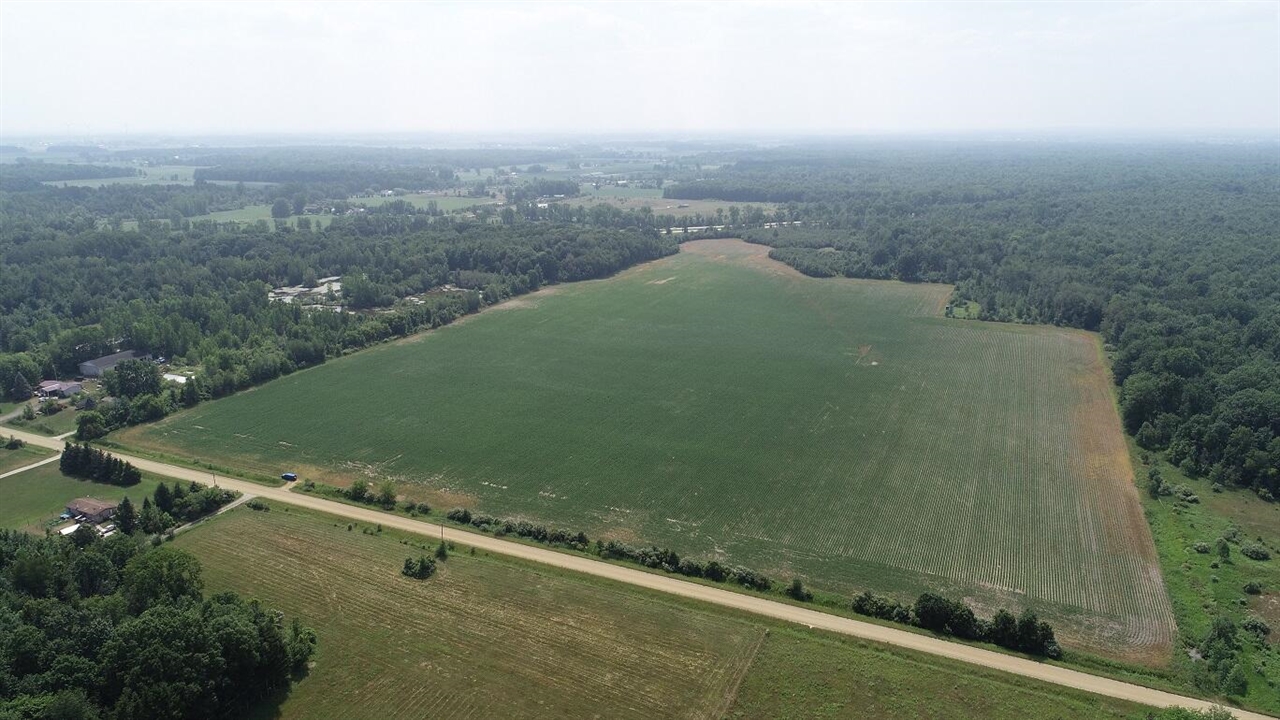 Ne County Line Road Property Photo 46