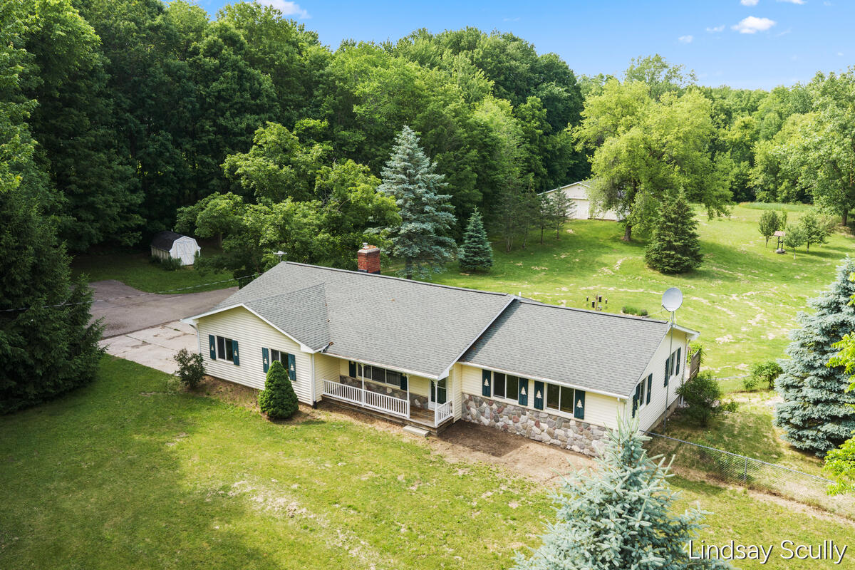 1525 104th Street Property Photo 1