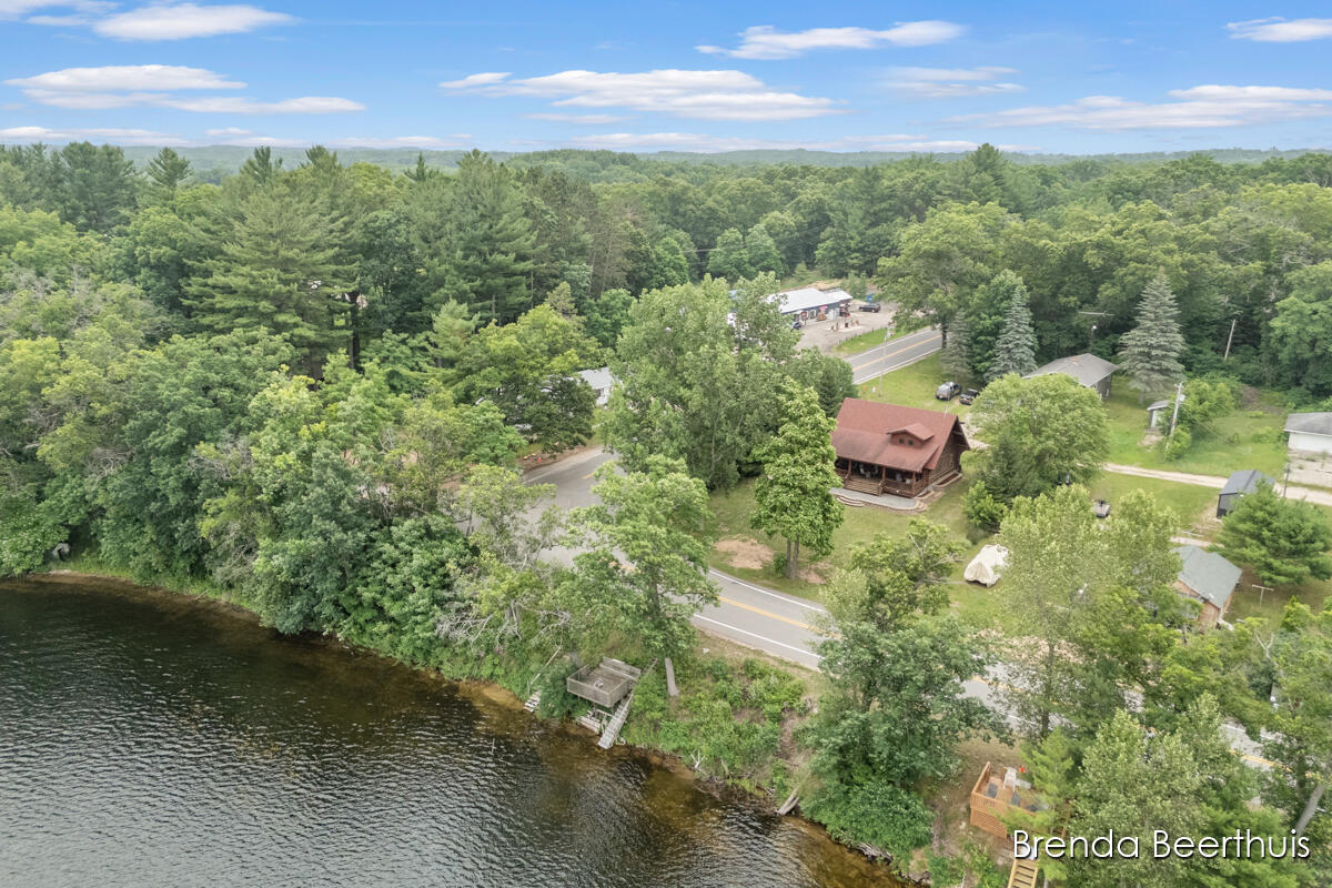 2618 N Mundy Avenue Property Photo 2