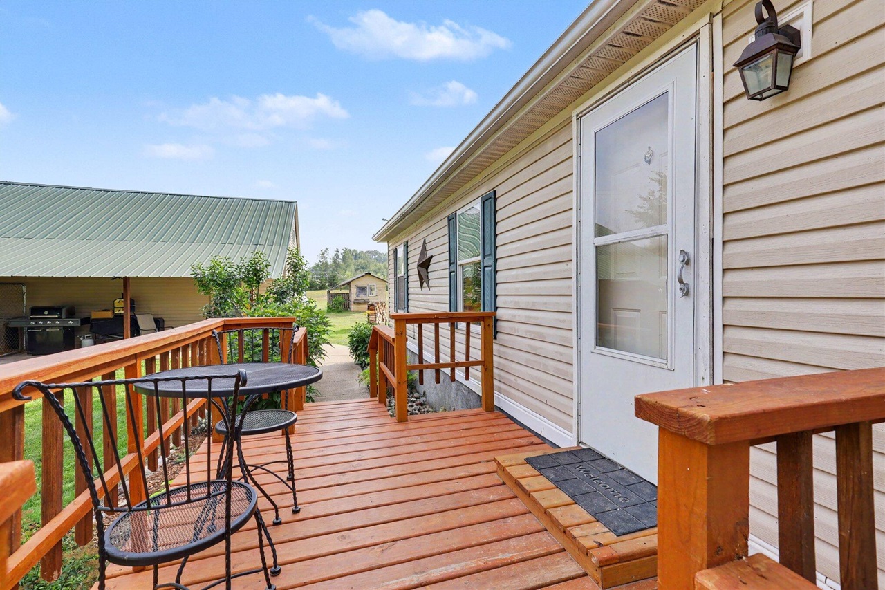 9752 Fuller Road Property Photo 19
