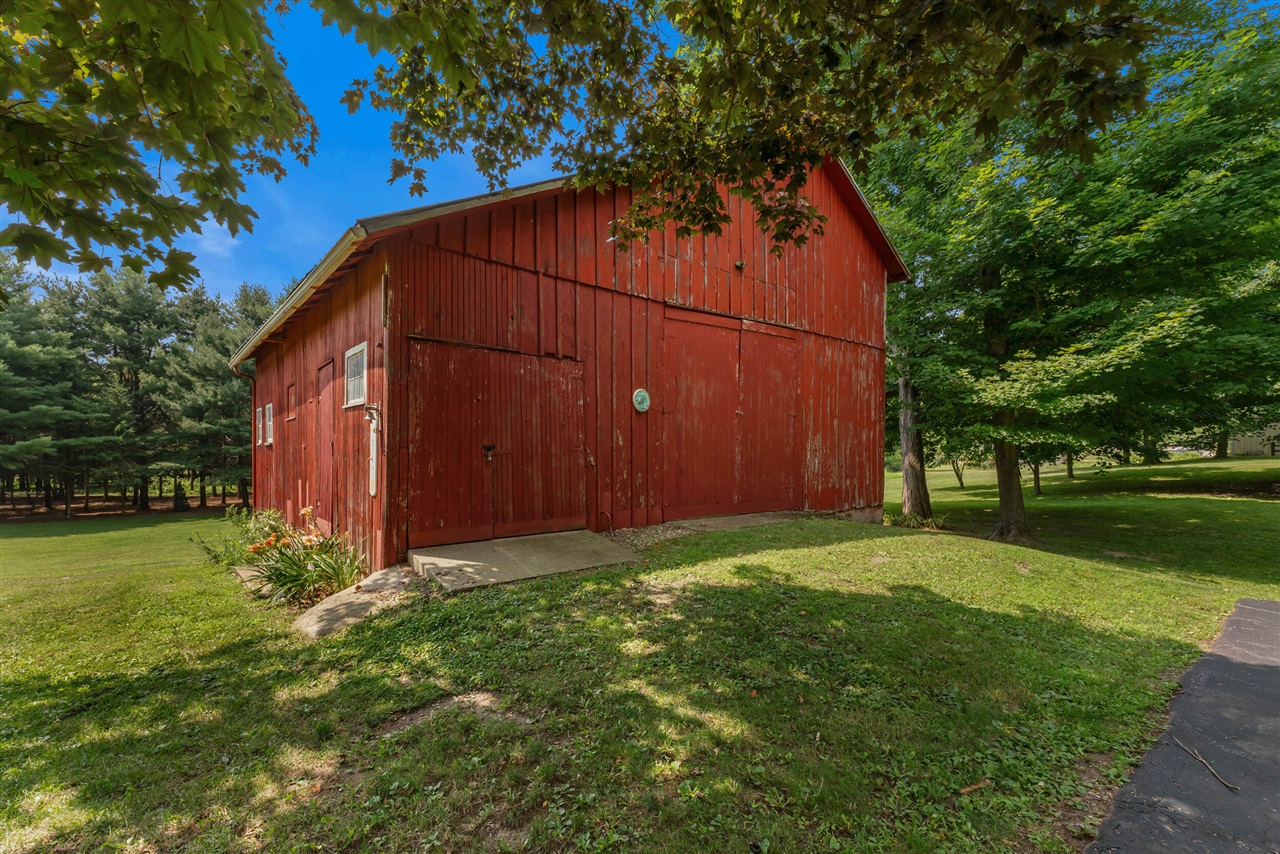 235 E Main Street Property Photo 68