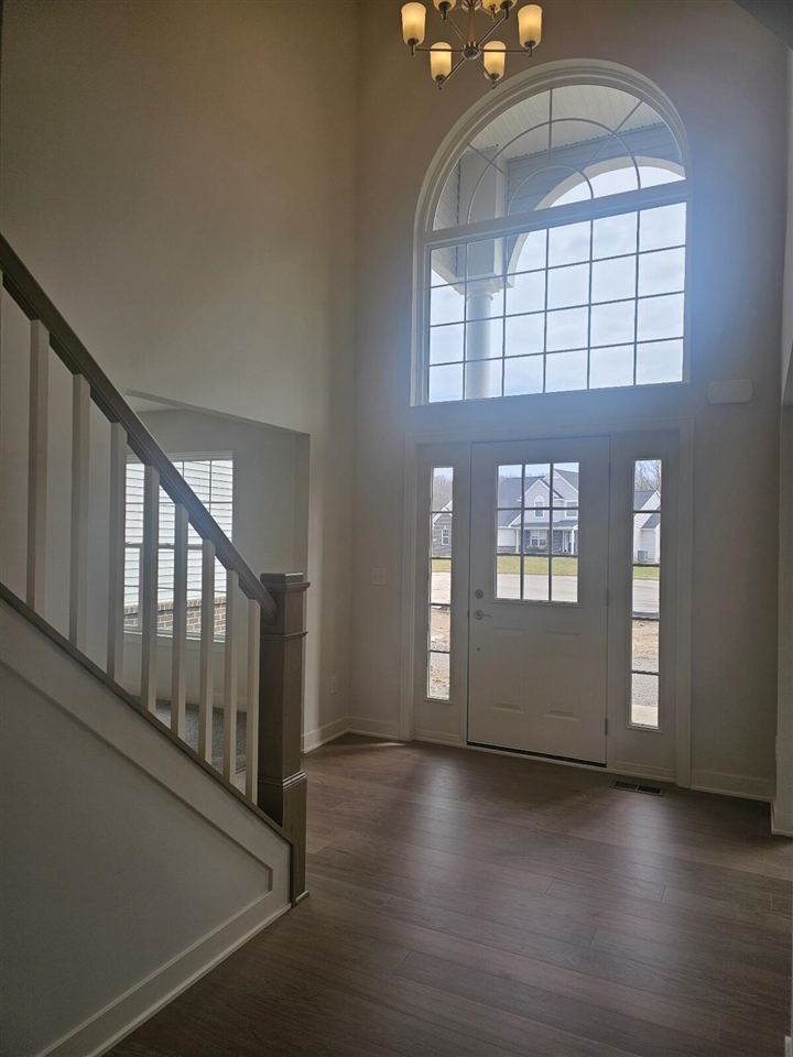 10613 Valley View Drive Property Photo 3