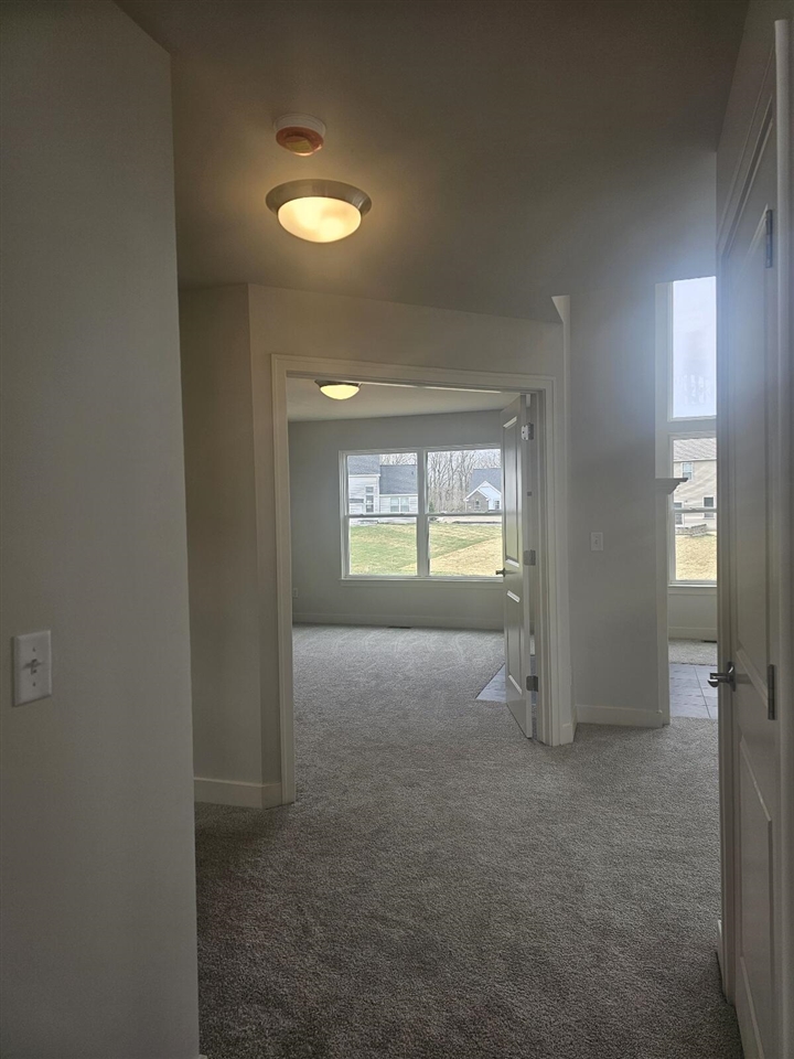 10613 Valley View Drive Property Photo 8