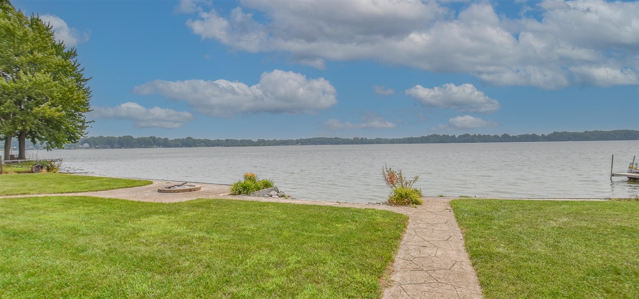 873 Driftwood Lane Property Photo 9