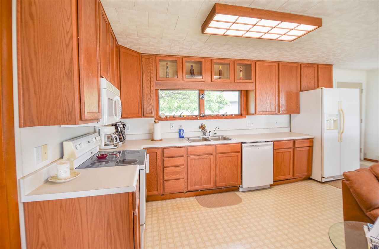 873 Driftwood Lane Property Photo 10