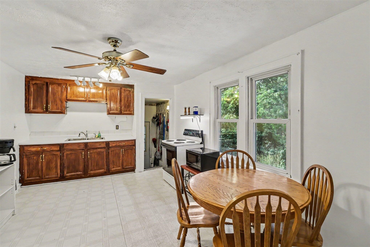 425 Garland Street Property Photo 9