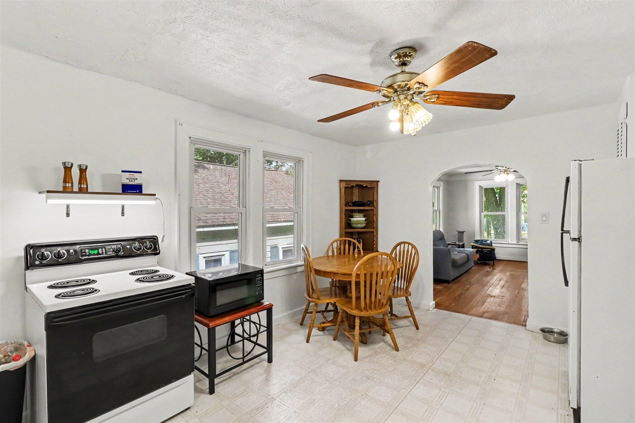 425 Garland Street Property Photo 11