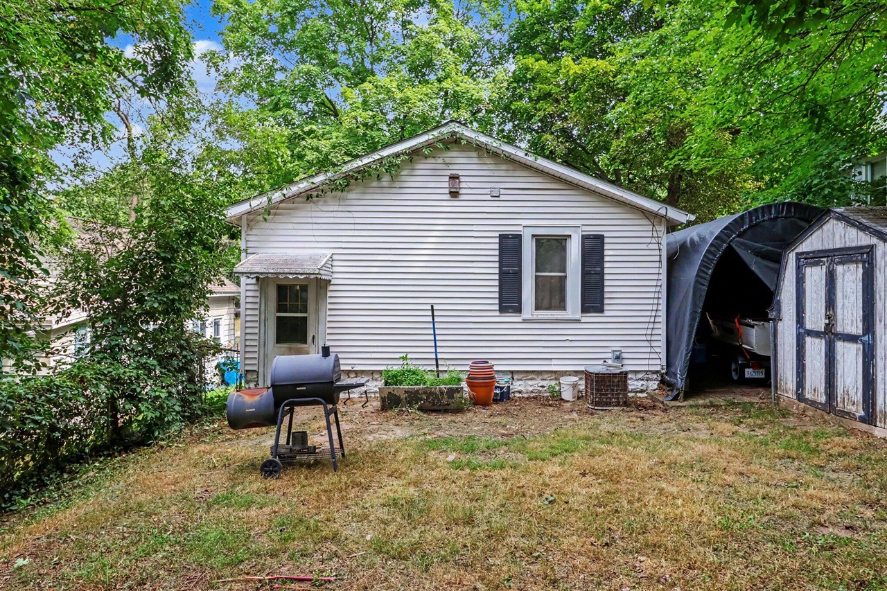 425 Garland Street Property Photo 21