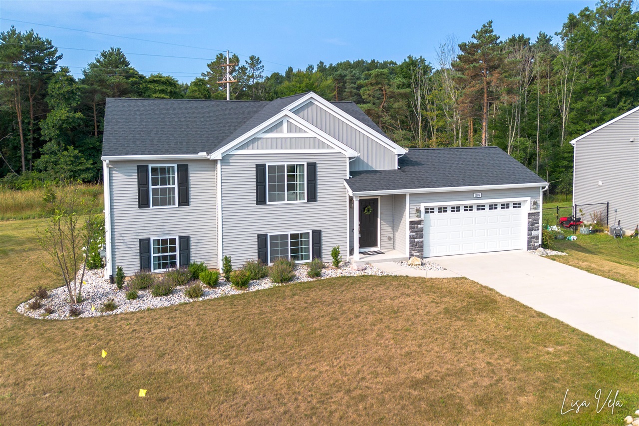 1309 Waterpoint Court Property Photo 43