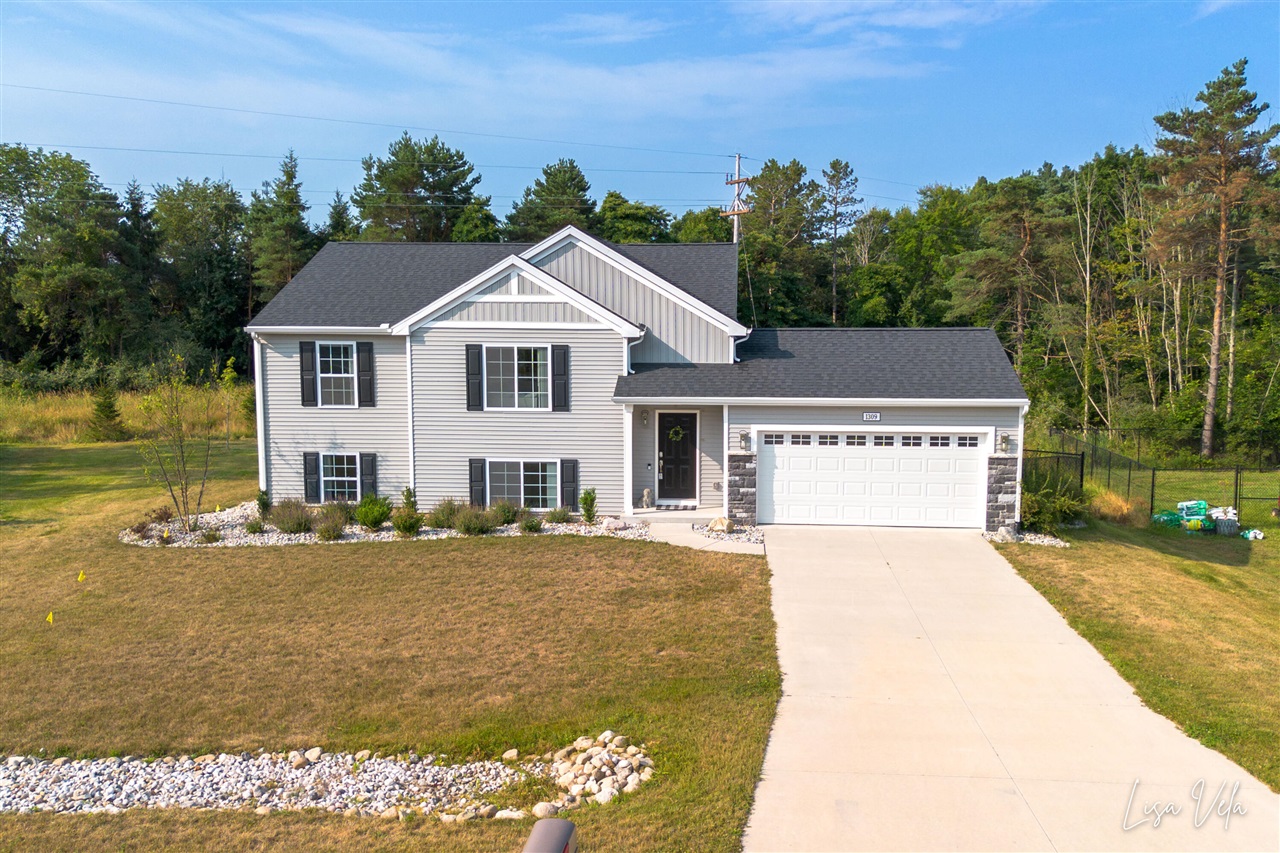 1309 Waterpoint Court Property Photo 44