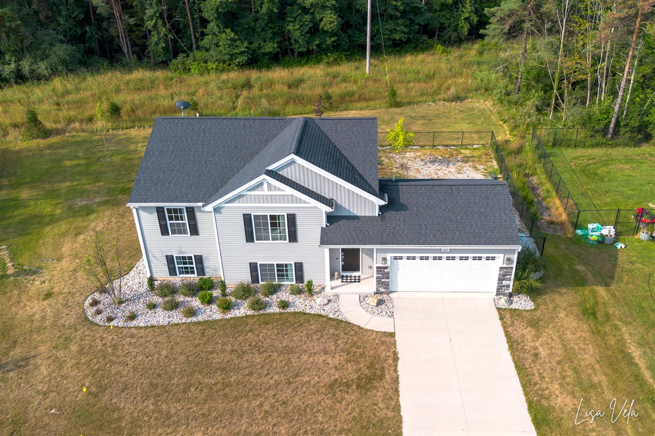 1309 Waterpoint Court Property Photo 45