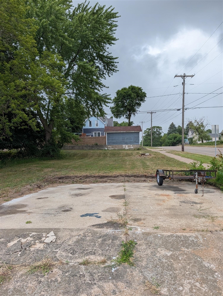 621 E Melendy Street Property Photo 6