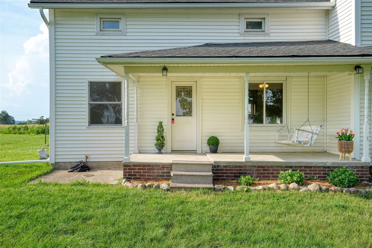 7760 Willow Road Property Photo 4