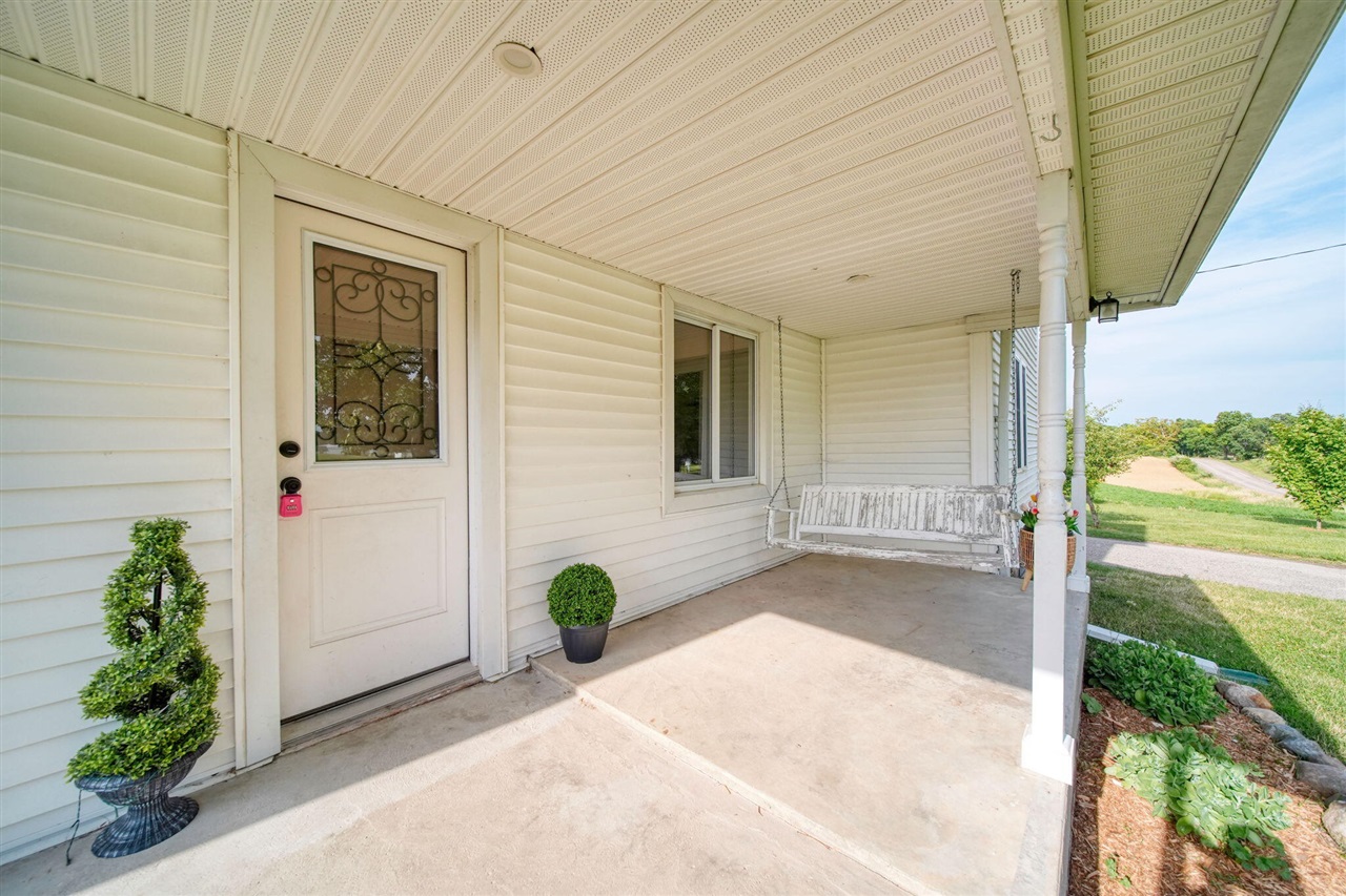 7760 Willow Road Property Photo 6