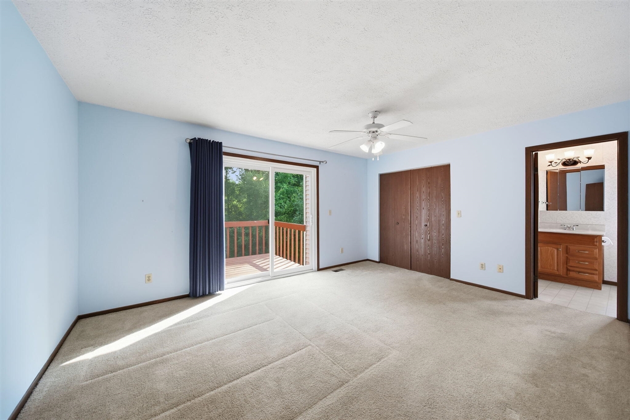 2760 Walden Woods Boulevard Property Photo 19