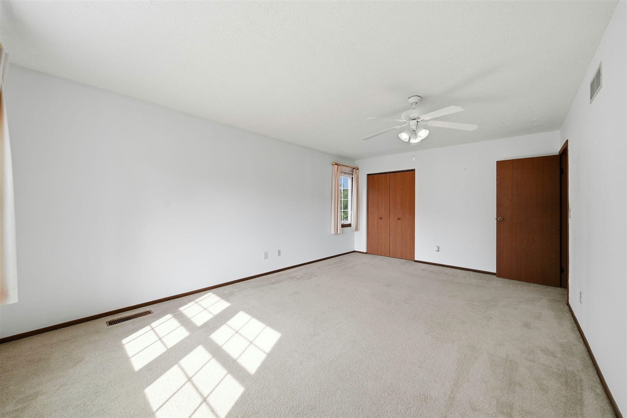 2760 Walden Woods Boulevard Property Photo 29
