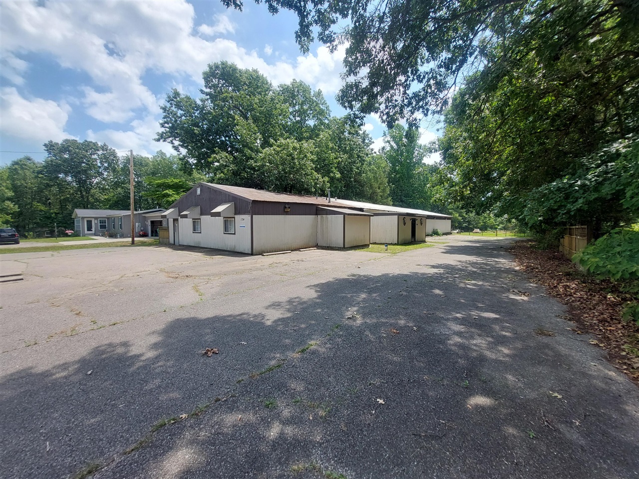 1724 E Bertrand Road Property Photo 1