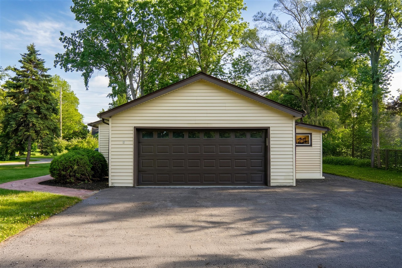 1322 Desiax Avenue Property Photo 11