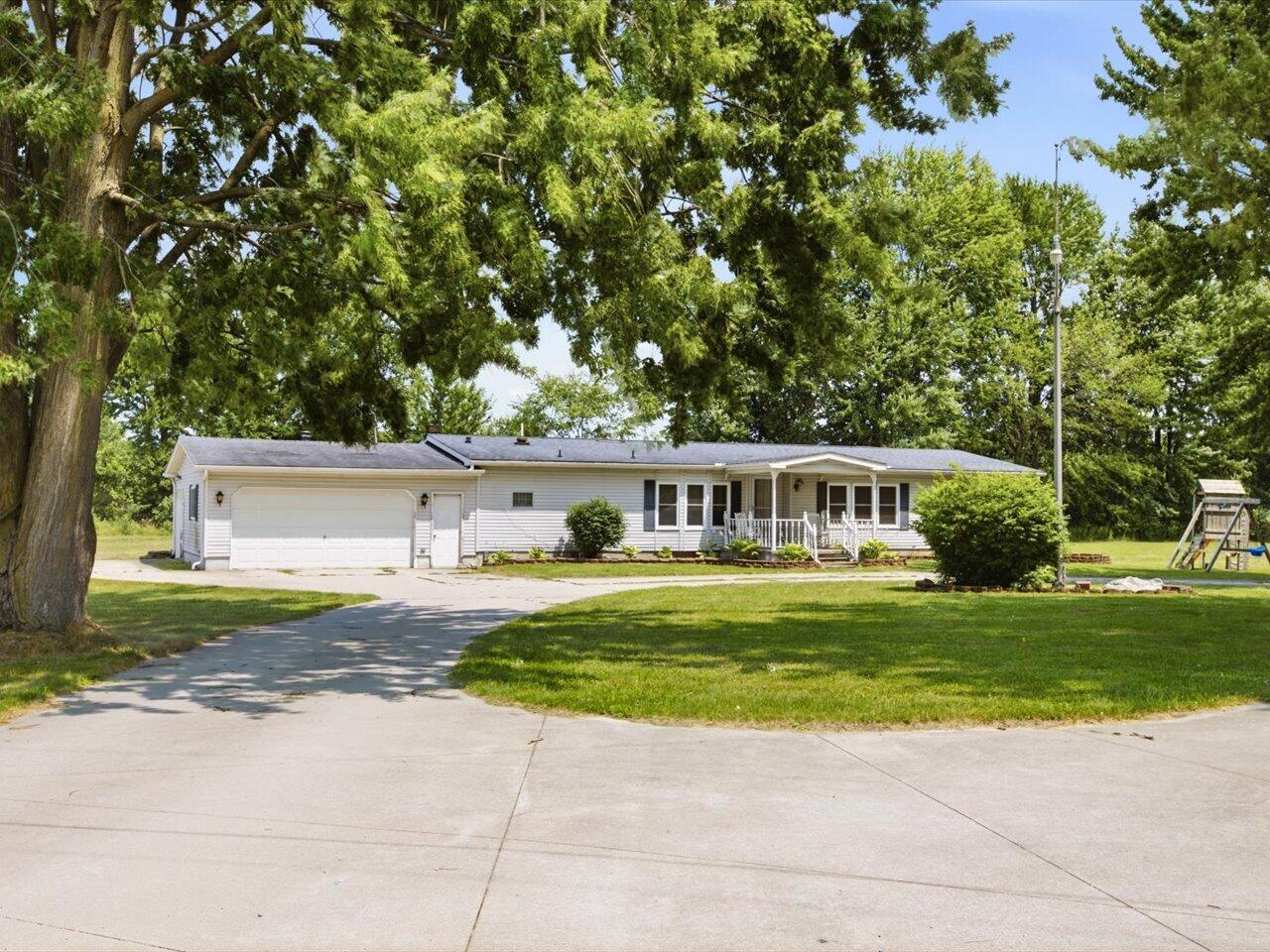 6940 Perry Road Property Photo 1