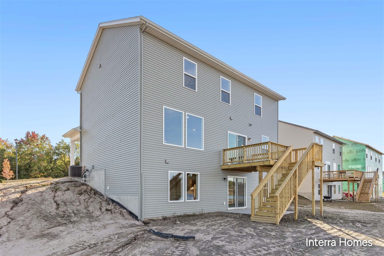 1890 Lowe Drive Property Photo 7