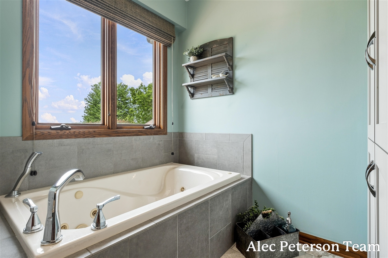 2807 8th Avenue Property Photo 60