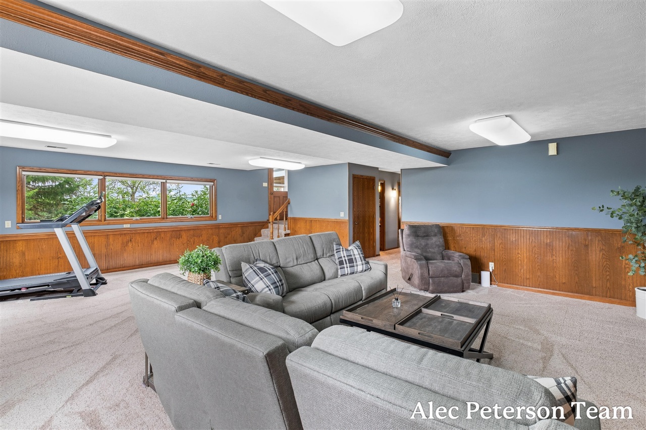 2807 8th Avenue Property Photo 77