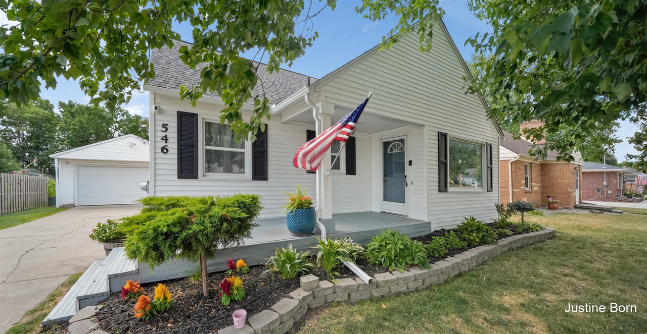 546 Ferris Street Property Photo 1