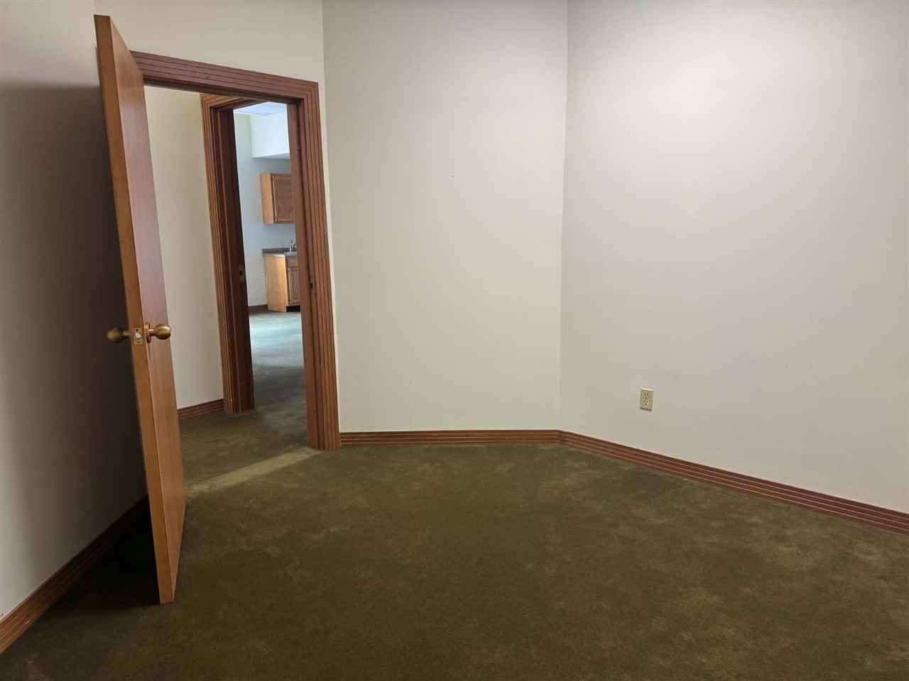 233 Fulton Street Property Photo 6