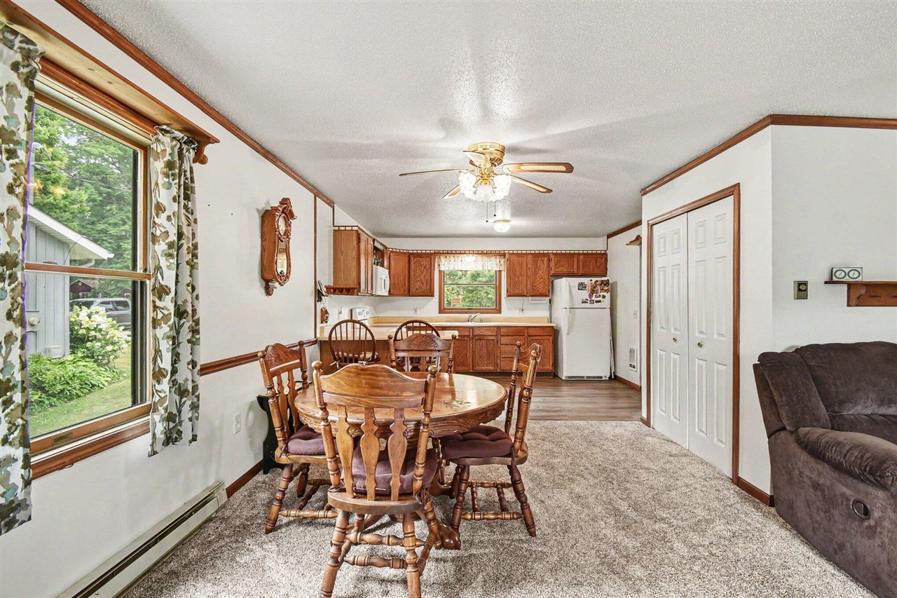 2675 W Lily Lake Road Property Photo 4