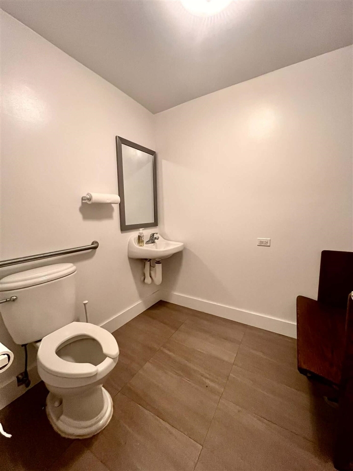 108 W Colby Street Property Photo 15