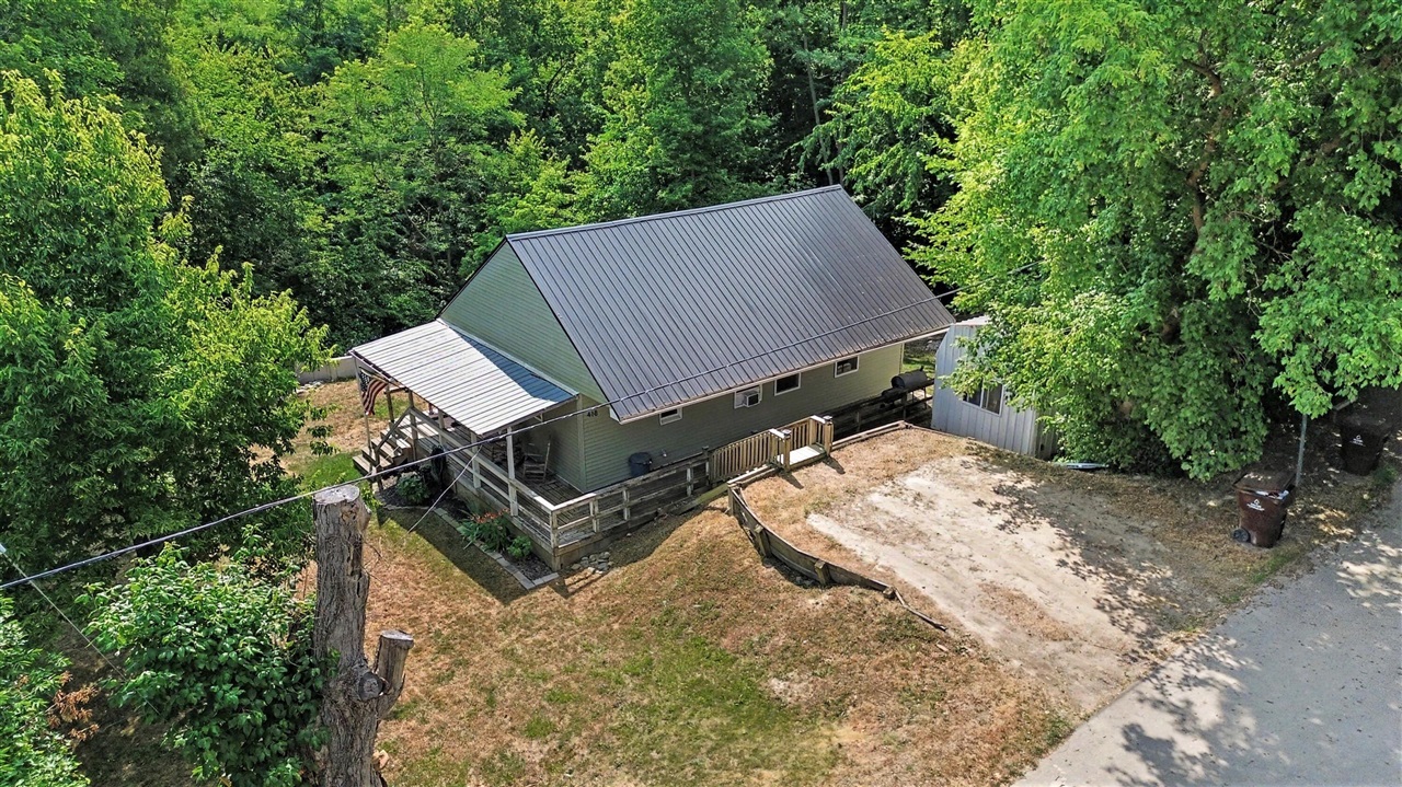 418 Irish Street Property Photo 1