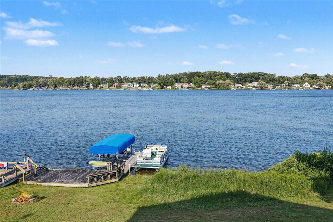 70219 Hilltop Drive Property Photo 4