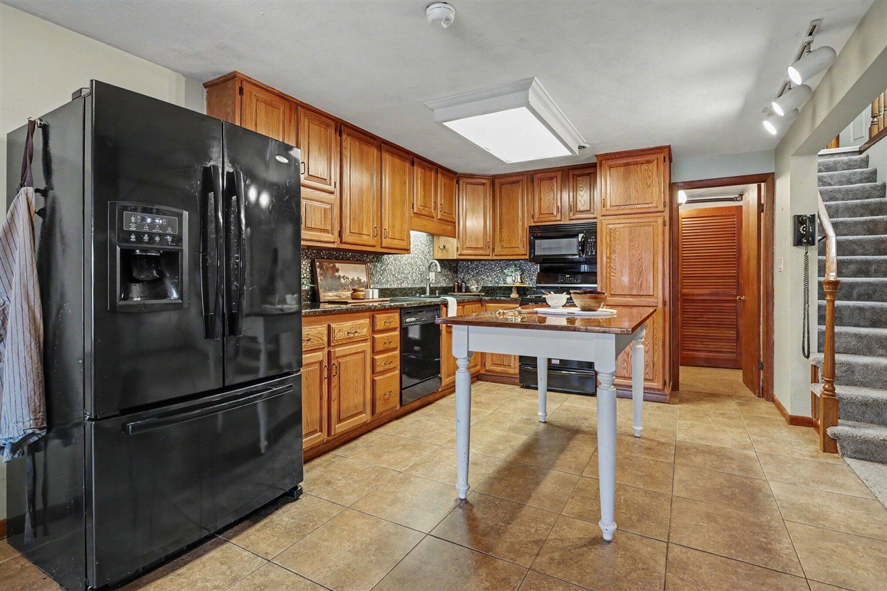 70219 Hilltop Drive Property Photo 13