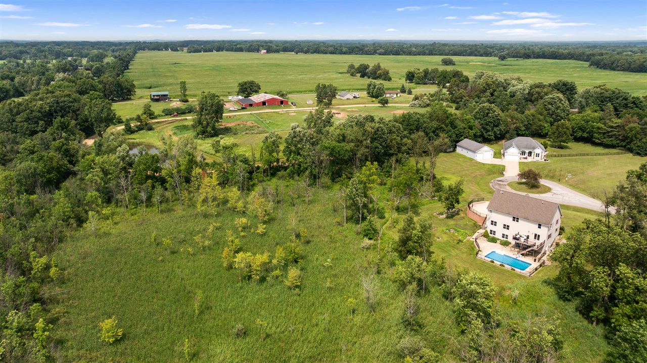 2728 Carric Court Property Photo 17