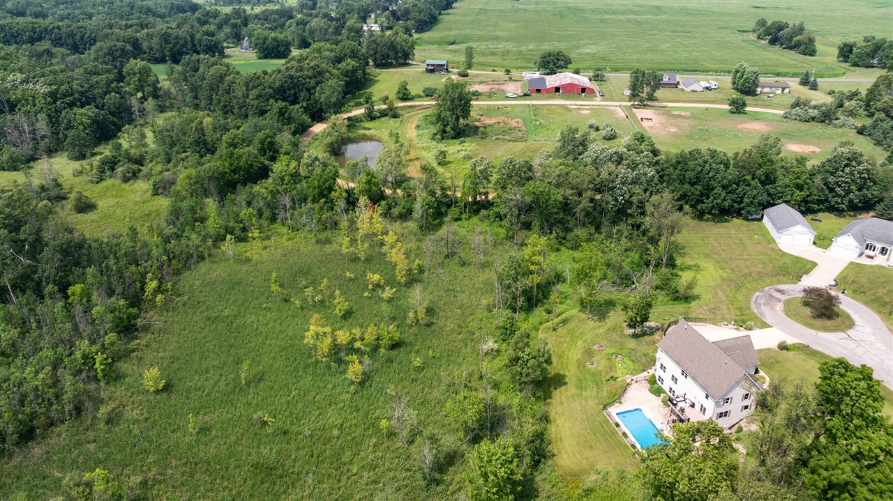 2728 Carric Court Property Photo 18