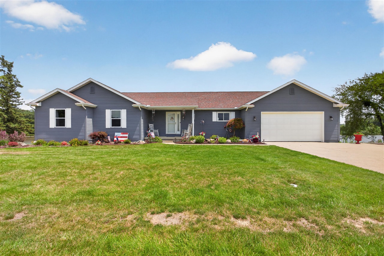 7070 Donegal Drive Property Photo 8