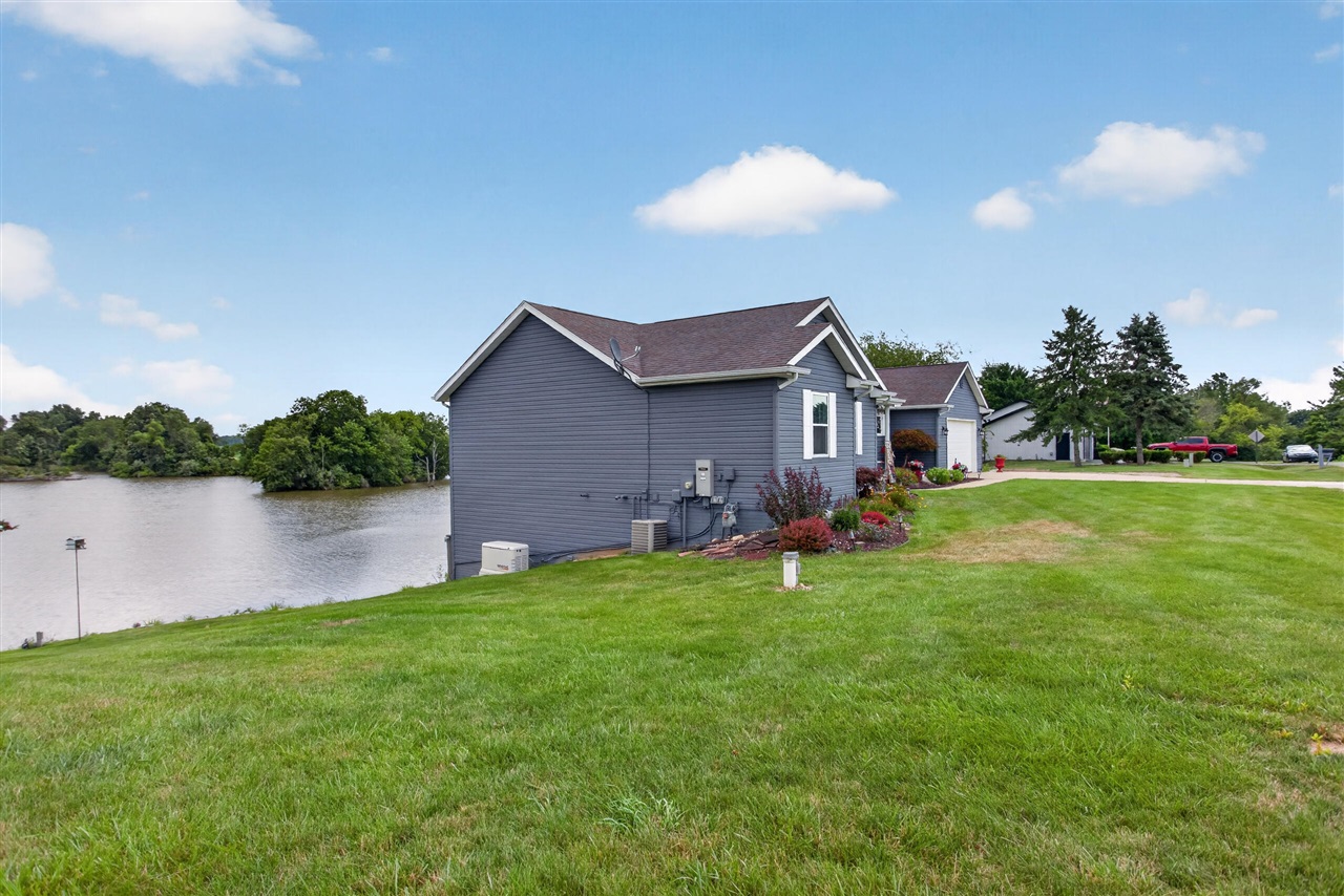 7070 Donegal Drive Property Photo 10