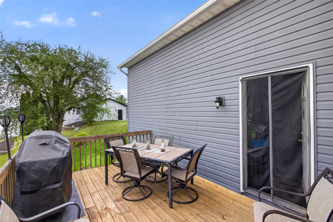 7070 Donegal Drive Property Photo 19