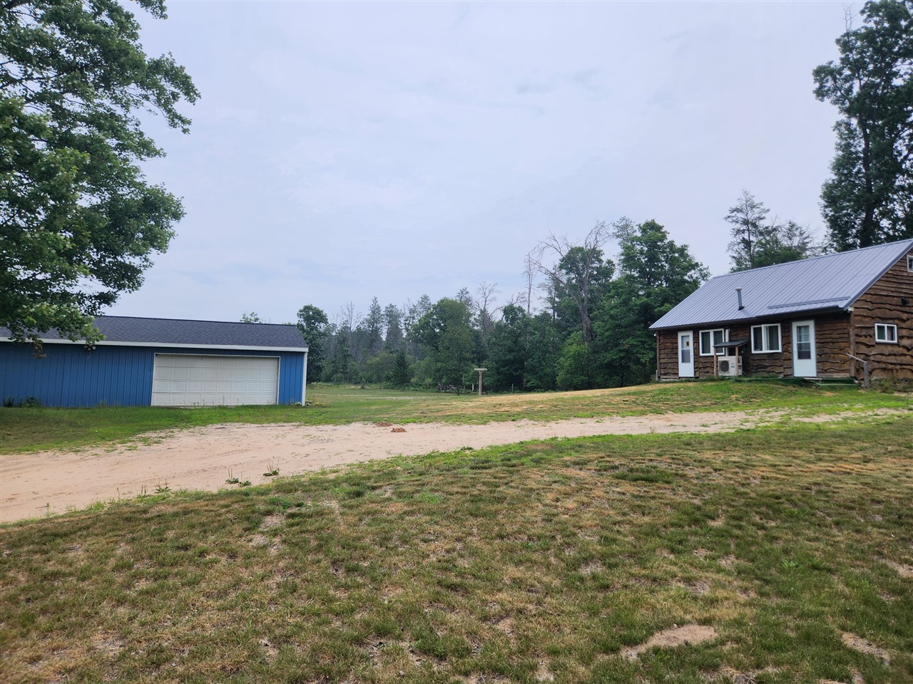 2368 E 10 Mile Road Property Photo 1