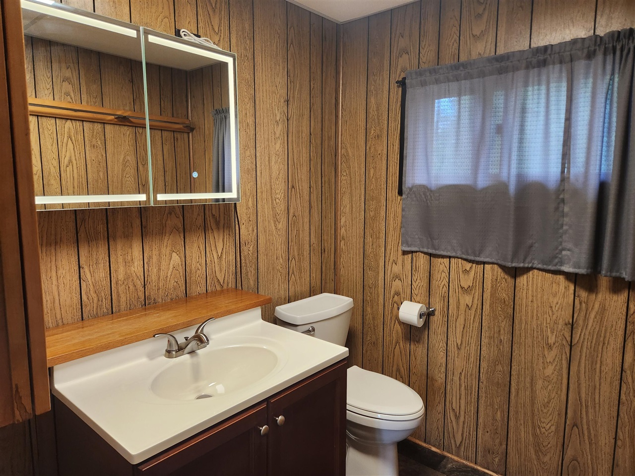 2368 E 10 Mile Road Property Photo 10