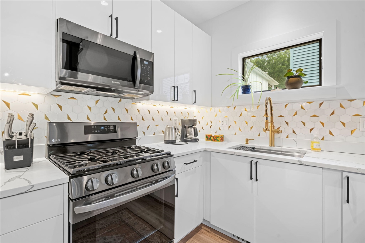 841 Holland Street Property Photo 18