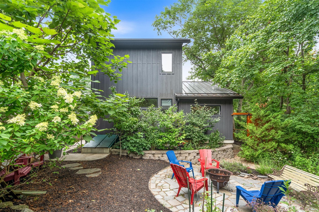 841 Holland Street Property Photo 42