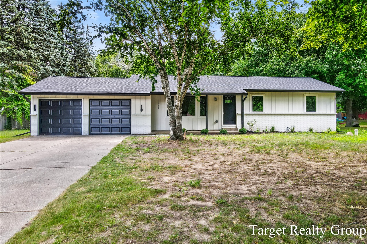 11648 Woodgate Drive Property Photo 1