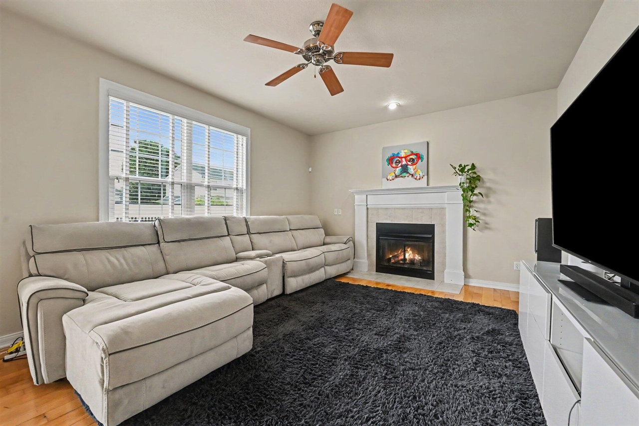 5229 Stapleton Drive Property Photo 7