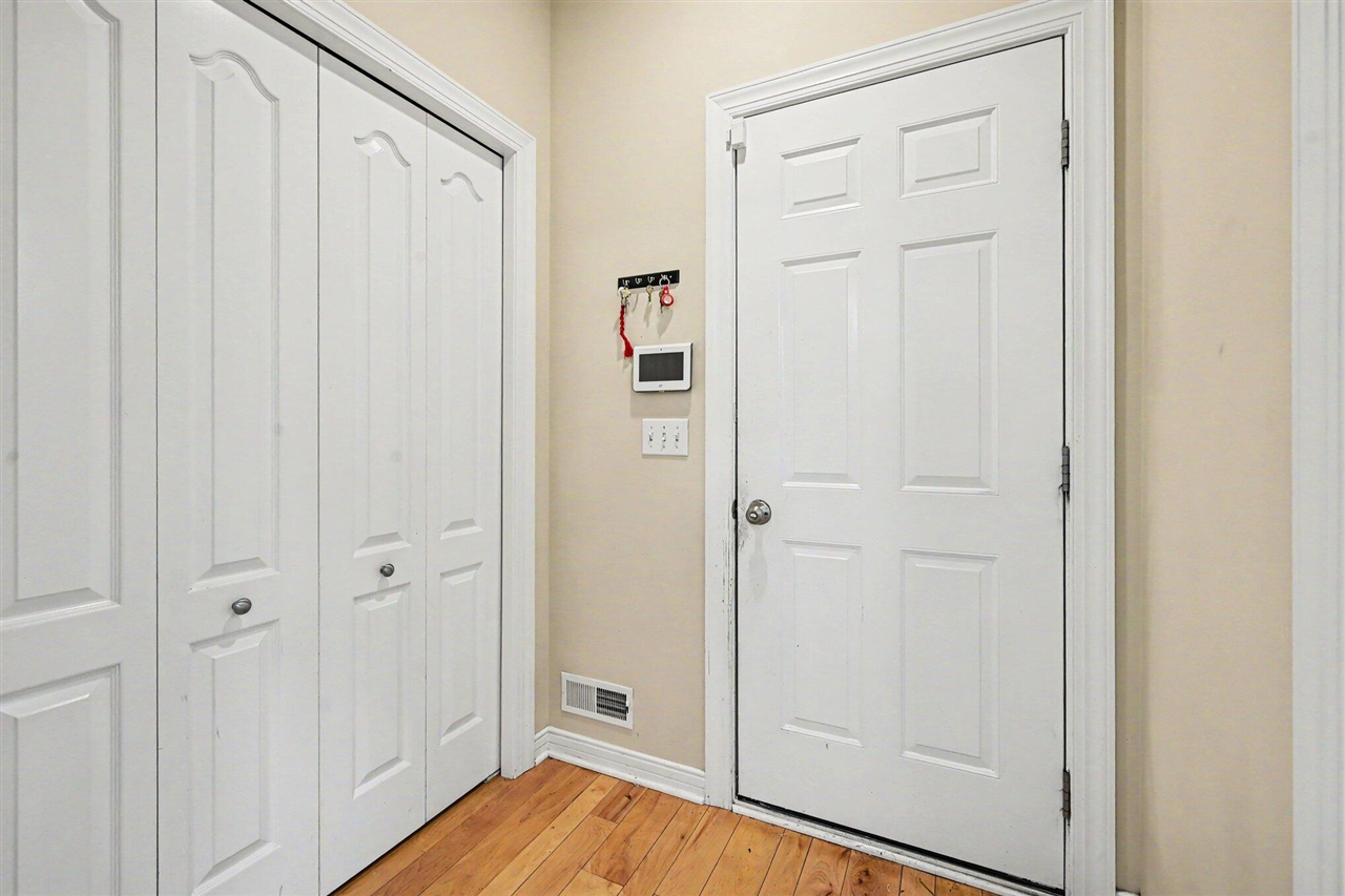 5229 Stapleton Drive Property Photo 15