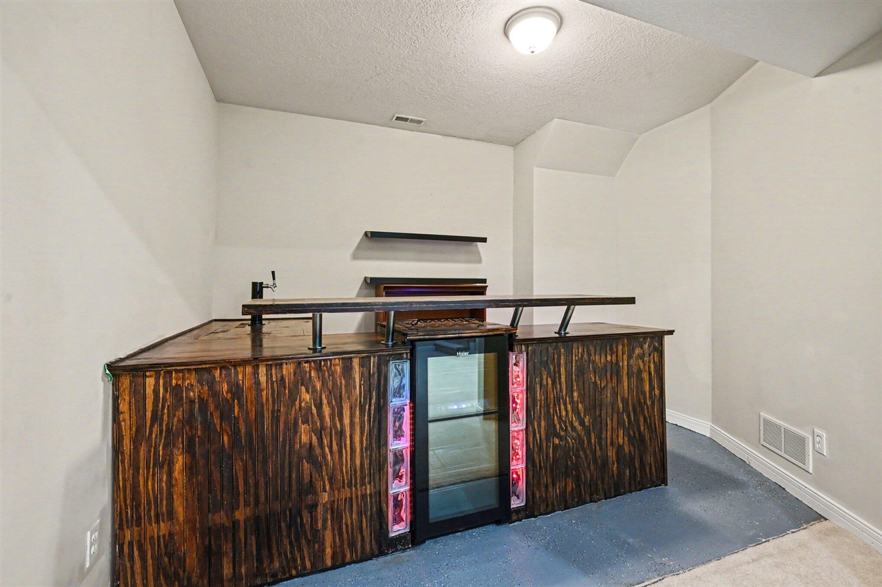 5229 Stapleton Drive Property Photo 28