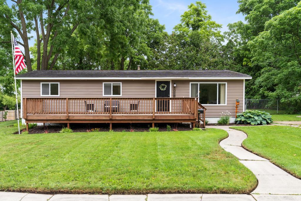 1015 West Street Property Photo 1